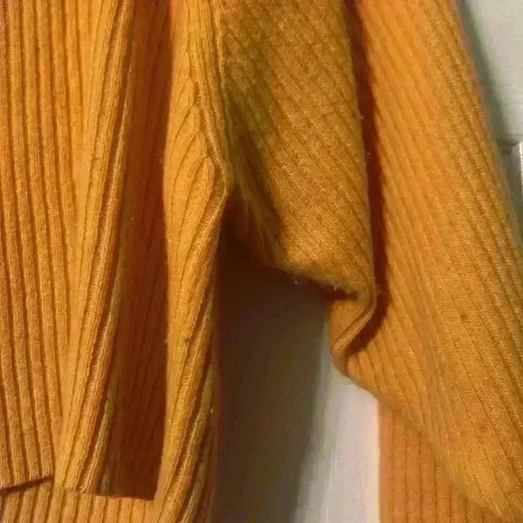 Vintage Moda Intel cropped yellow shirt with removable shoulder pads Size Medium - Picture 5 of 5